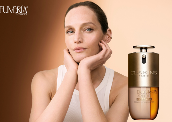 Clarins lanza Double Serum Foundation: una fórmula bifásica que une maquillaje y tratamiento antiedad