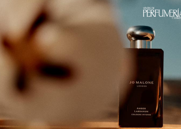 Amber Labdanum: la fragancia que captura la luz dorada de la Alhambra