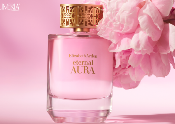 Elizabeth Arden presenta Eternal Aura, una nueva fragancia inspirada en el legado femenino de la marca