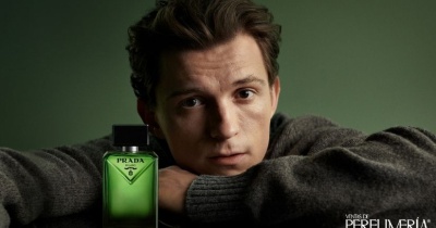 Prada presenta Prada Paradigme con Tom Holland como embajador global