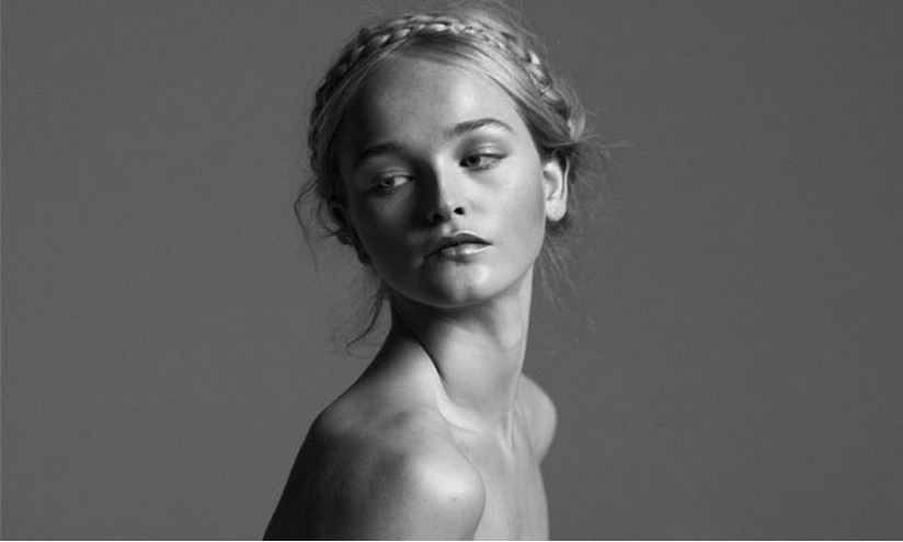 Jean Campbell, el nuevo rostro que da vida a la mítica campaña de For Her