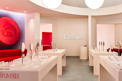 ¿Por qué las marcas están creando experiencias más allá de la pantalla?